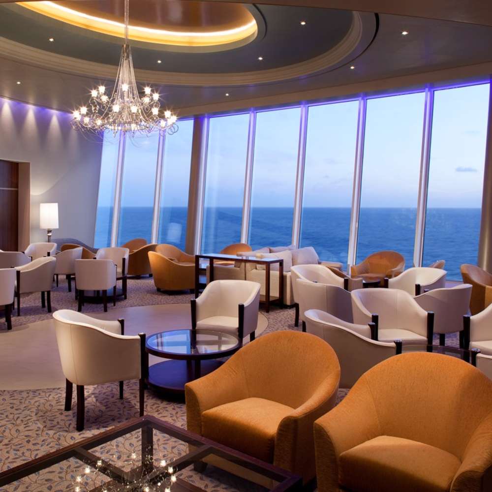 PINNACLE LOUNGE