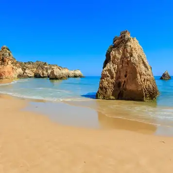 Image related to Image related to Praia dos Três Castelos