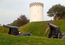 IgluCruise.Application.ViewModels.Shared.WebImageViewModel?.Description