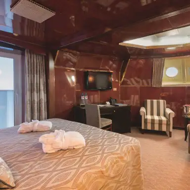 Photo of Owner's Corner Balcony Suite