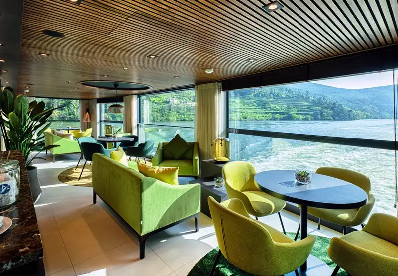 Club Lounge