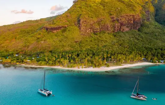 Image related to Plage de Ta'ahiamanu