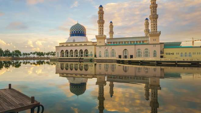 Unwind in Kota Kinabalu’s Natural Beauty