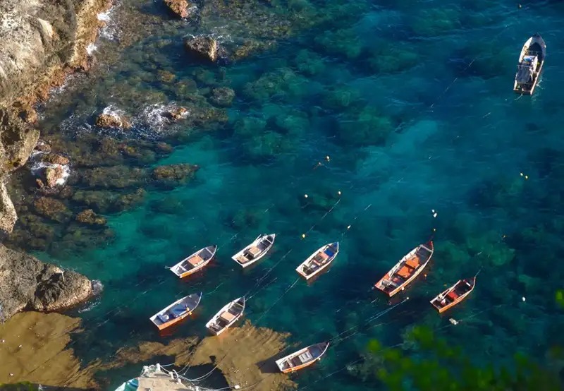 Explore Bounty Bay