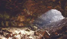Image related to  Gruta do Carvão