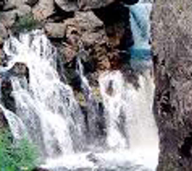 Visit Kvåsfossen Waterfall