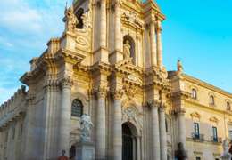 IgluCruise.Application.ViewModels.Shared.WebImageViewModel?.Description