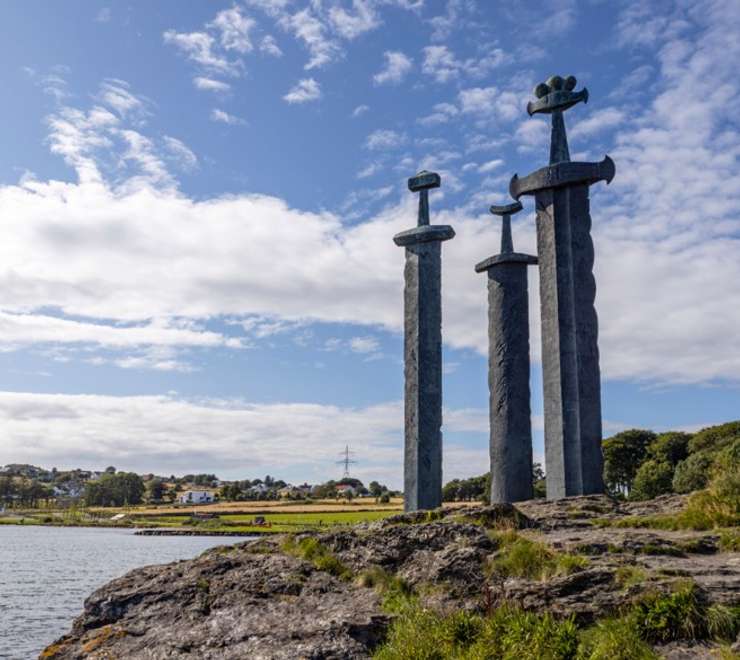 Sverd i fjell