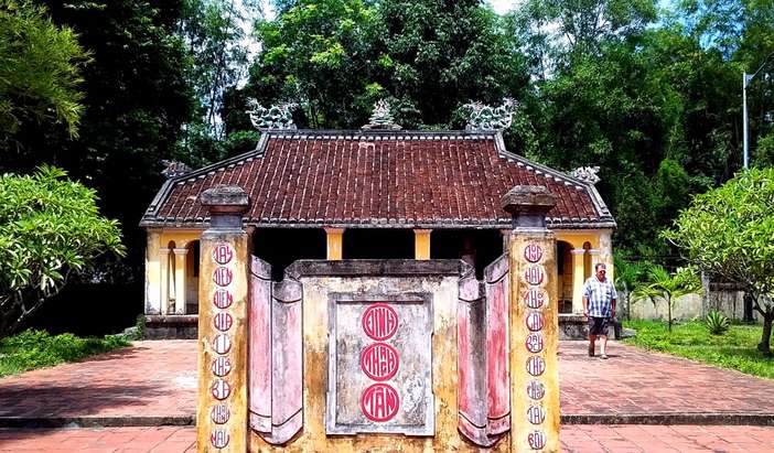 Visit Ky Anh Tunnels