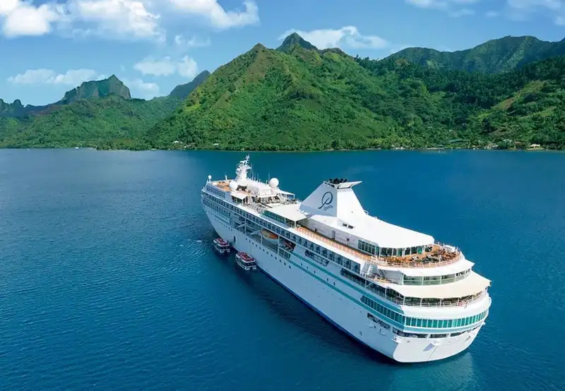 MS PAUL GAUGUIN sailing