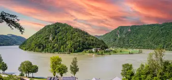 Image related to Schlögen
