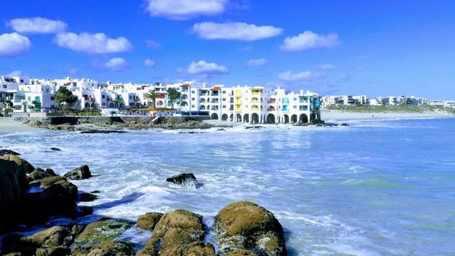 Relax beside a stunning turquoise lagoon on South Africa's beautiful West Coast.