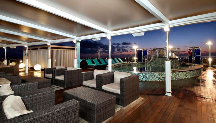 Carnival Legend