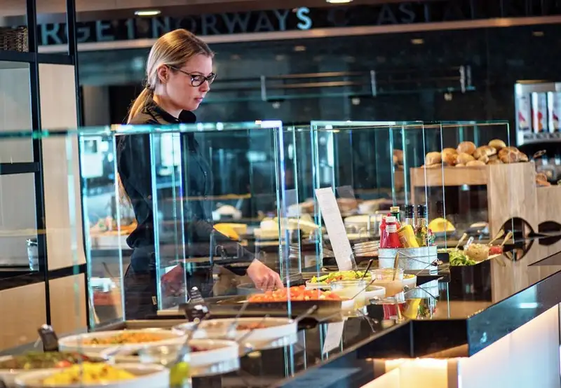 buffet onboard Nordlys