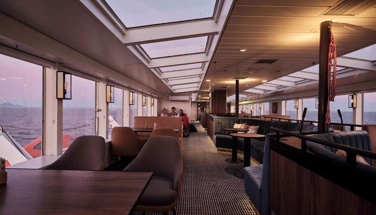 Explorer Lounge and Bar