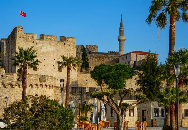 Çeşme Castle