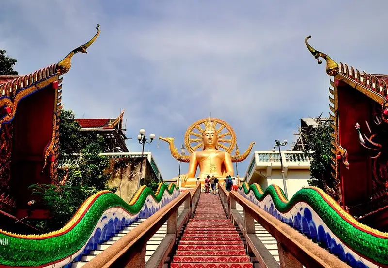 Wat Phra Yai Temple