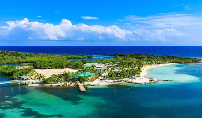 Rum, Roatan & Ruins from Miami with Stay, 14 February 2027 | 10 Nt ...