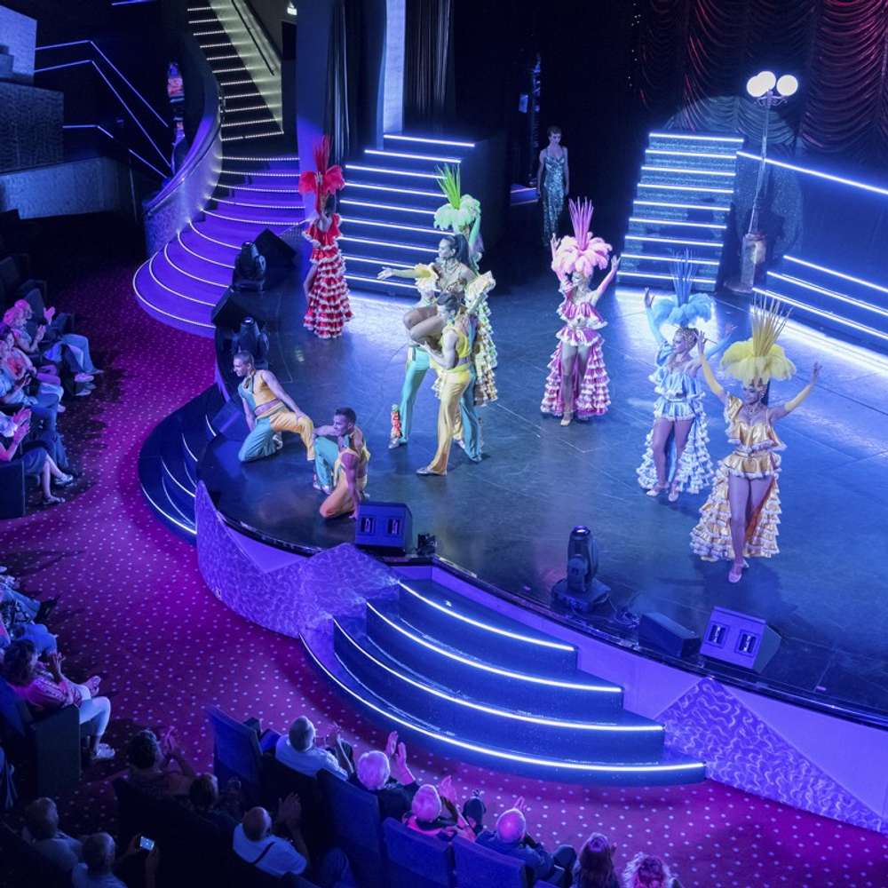 Performance in Le Grand Theatre