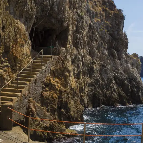 Image related to Grotto dello Smeraldo