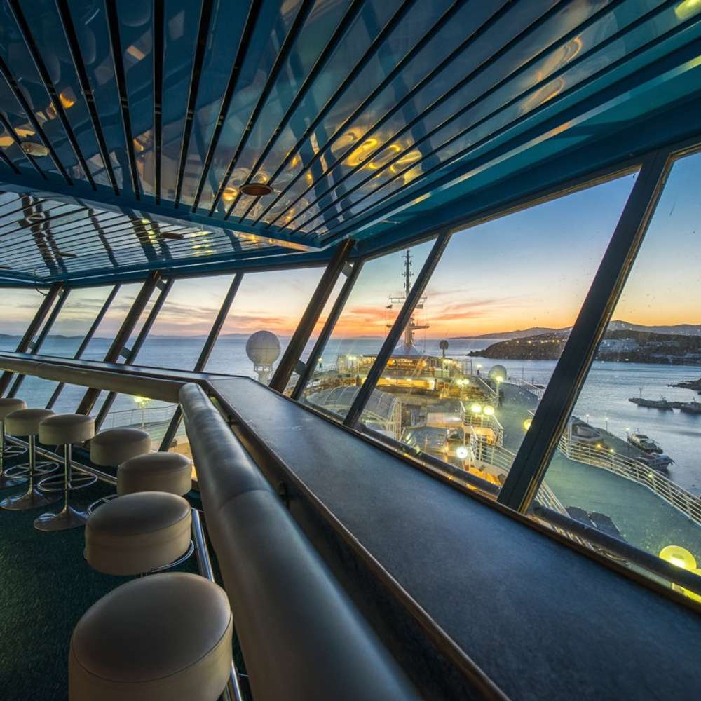 Horizons Bar