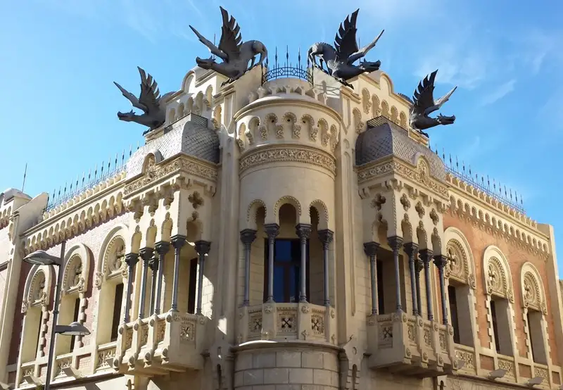 Casa de Los Dragones