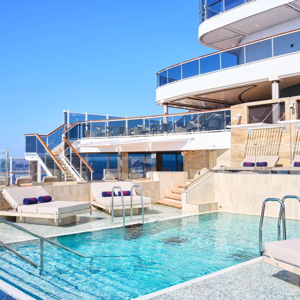 Atoll Pool