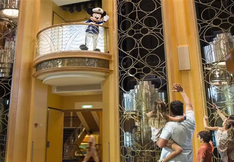 DISNEY WONDER