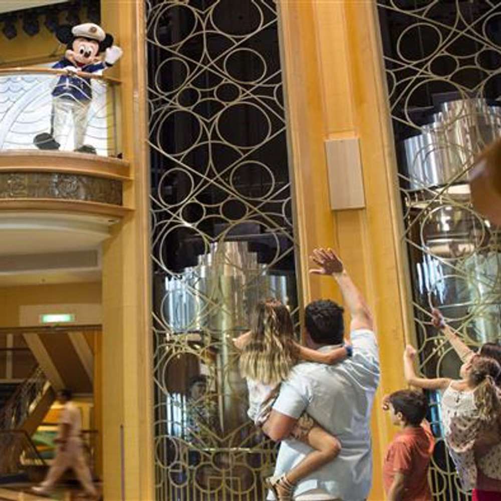DISNEY WONDER