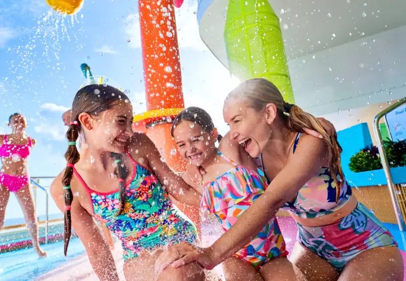 SplashAway Bay