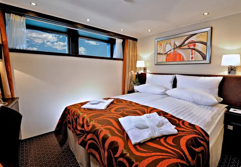 Deluxe Stateroom