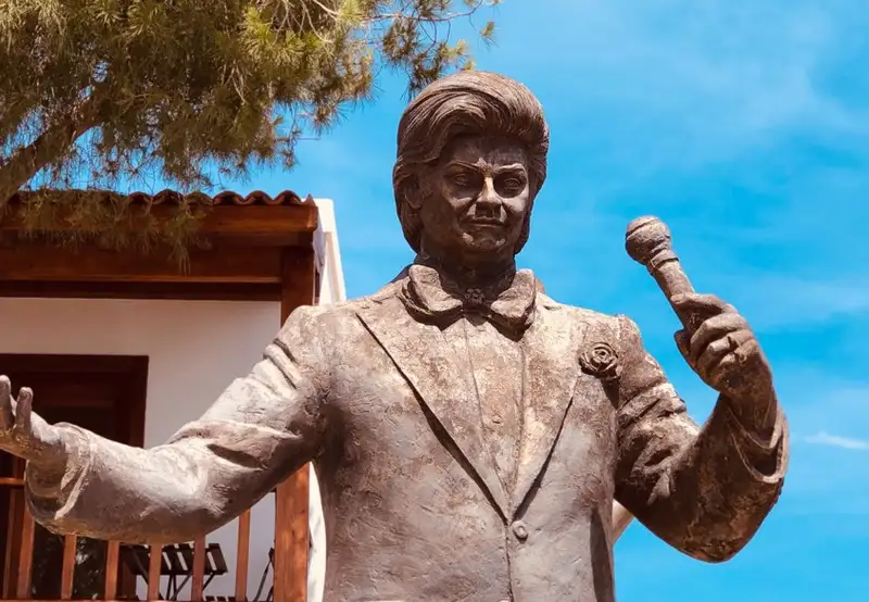 Image related to Zeki Müren Arts Museum