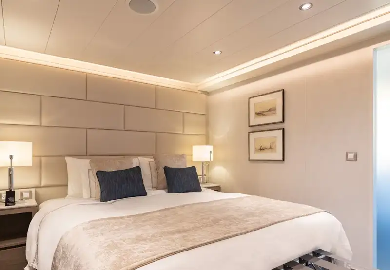 Silver Suite 