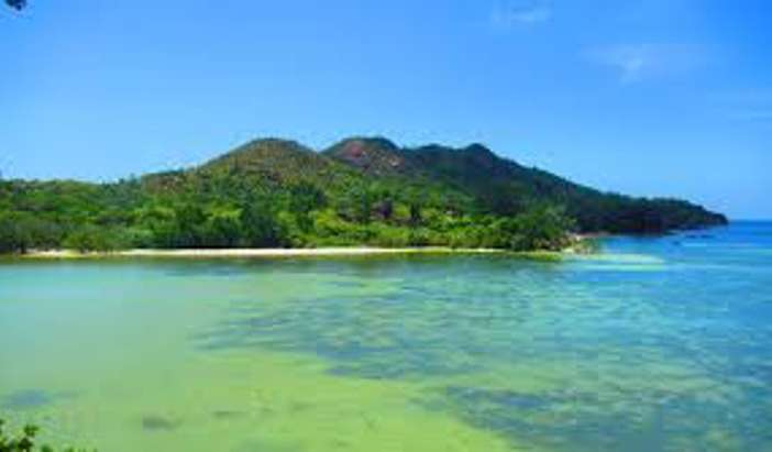 Curieuse - Overnight onboard