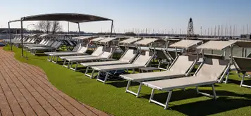 Sun deck