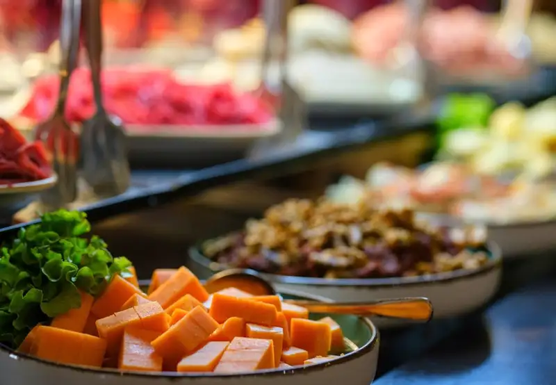 Lodge Buffet