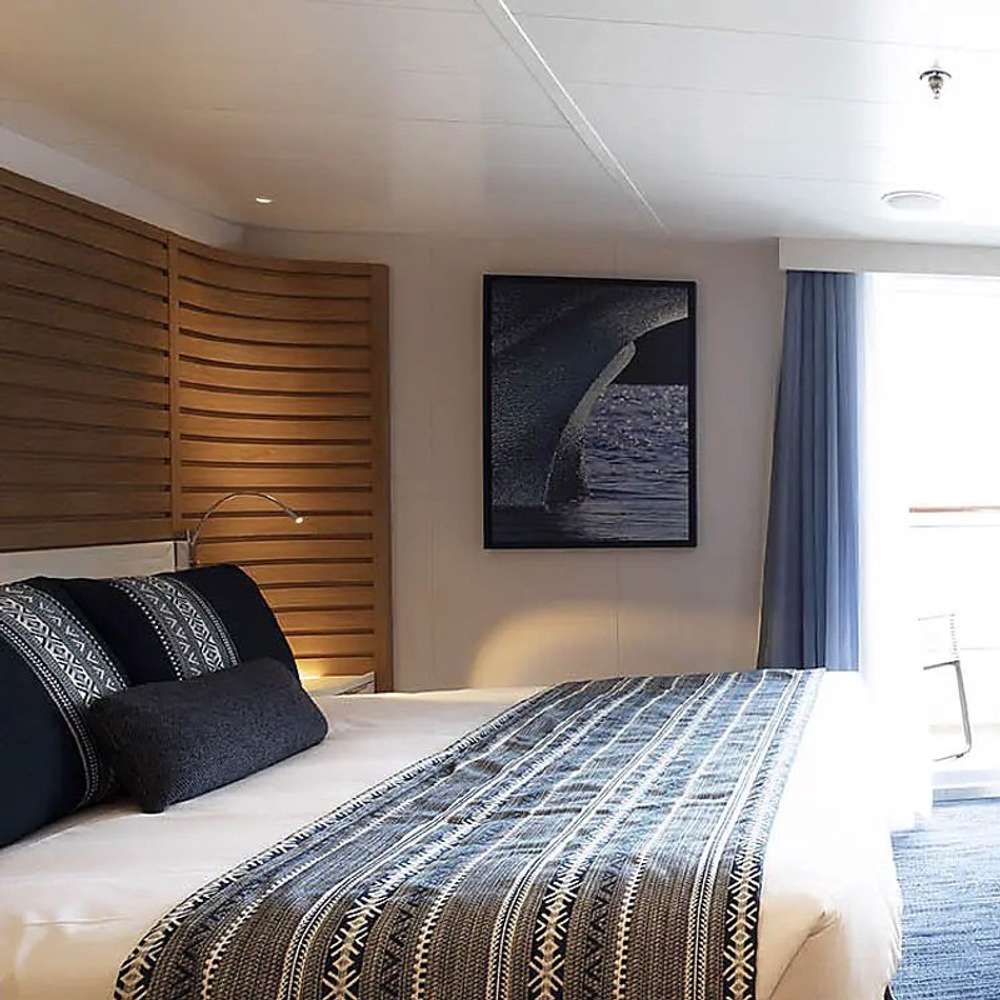 LE DUMONT D'URVILLE accommodation