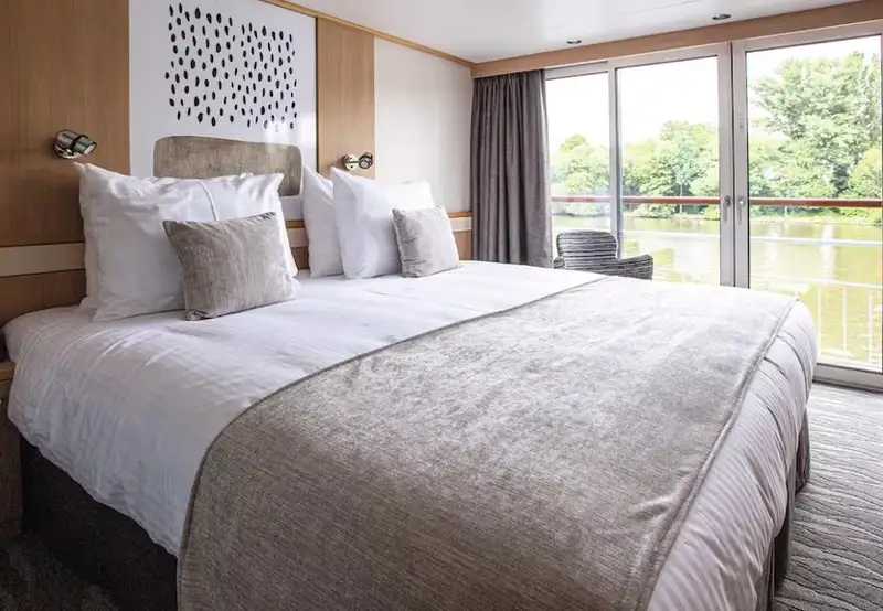 French Balcony Cabin