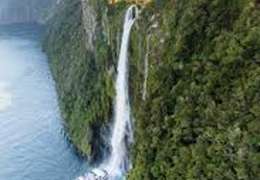 IgluCruise.Application.ViewModels.Shared.WebImageViewModel?.Description