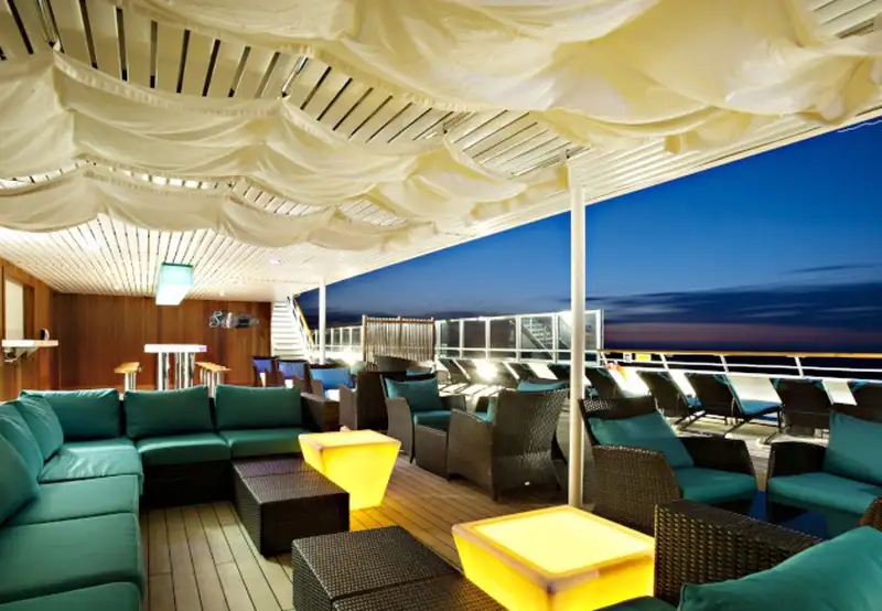 CARNIVAL GLORY