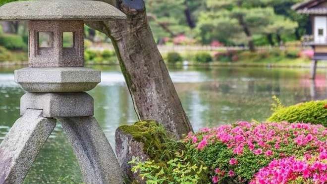 8-night Fall Foliage Gardens, Temples, and Bullet Trains Tour