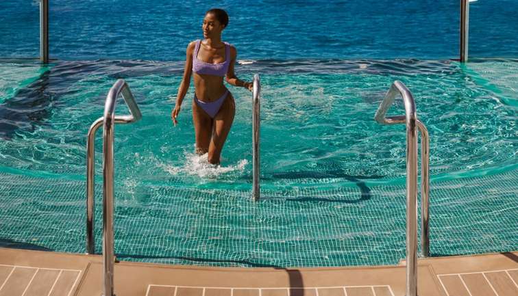Astern Pool