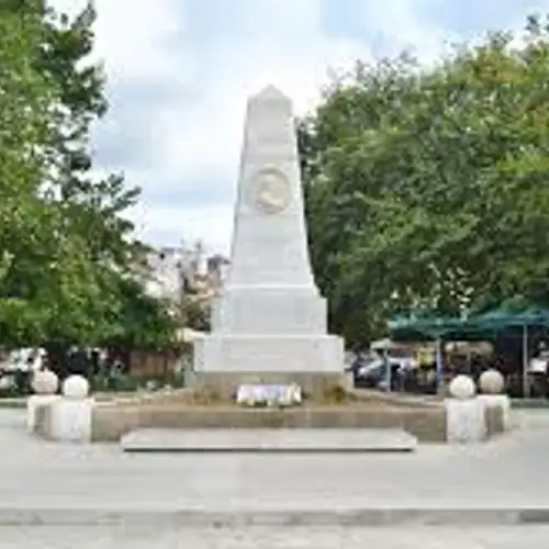 Image related to Stroll Three Admirals Square