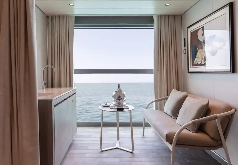 Suite Living Space