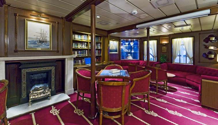 Star Flyer Libra Lounge