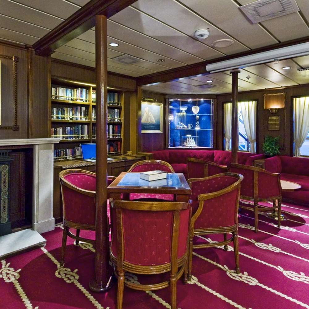 Star Flyer Libra Lounge