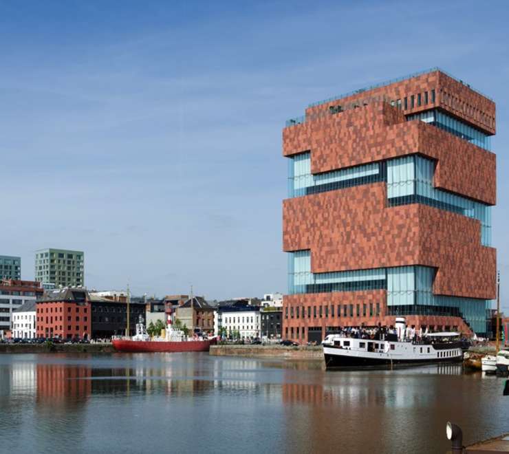 Museum aan de Stroom (MAS)