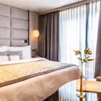 Overview of a Sapphire Ocean View Suite
