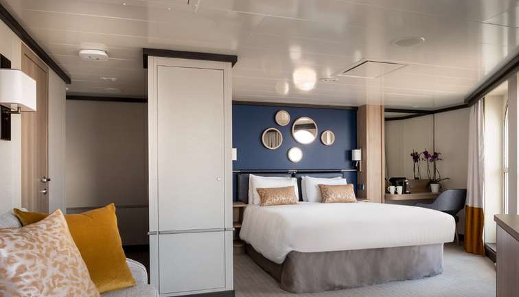 Family Sea View Suite