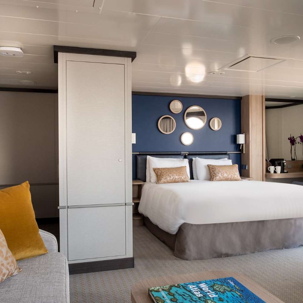 Family Sea View Suite